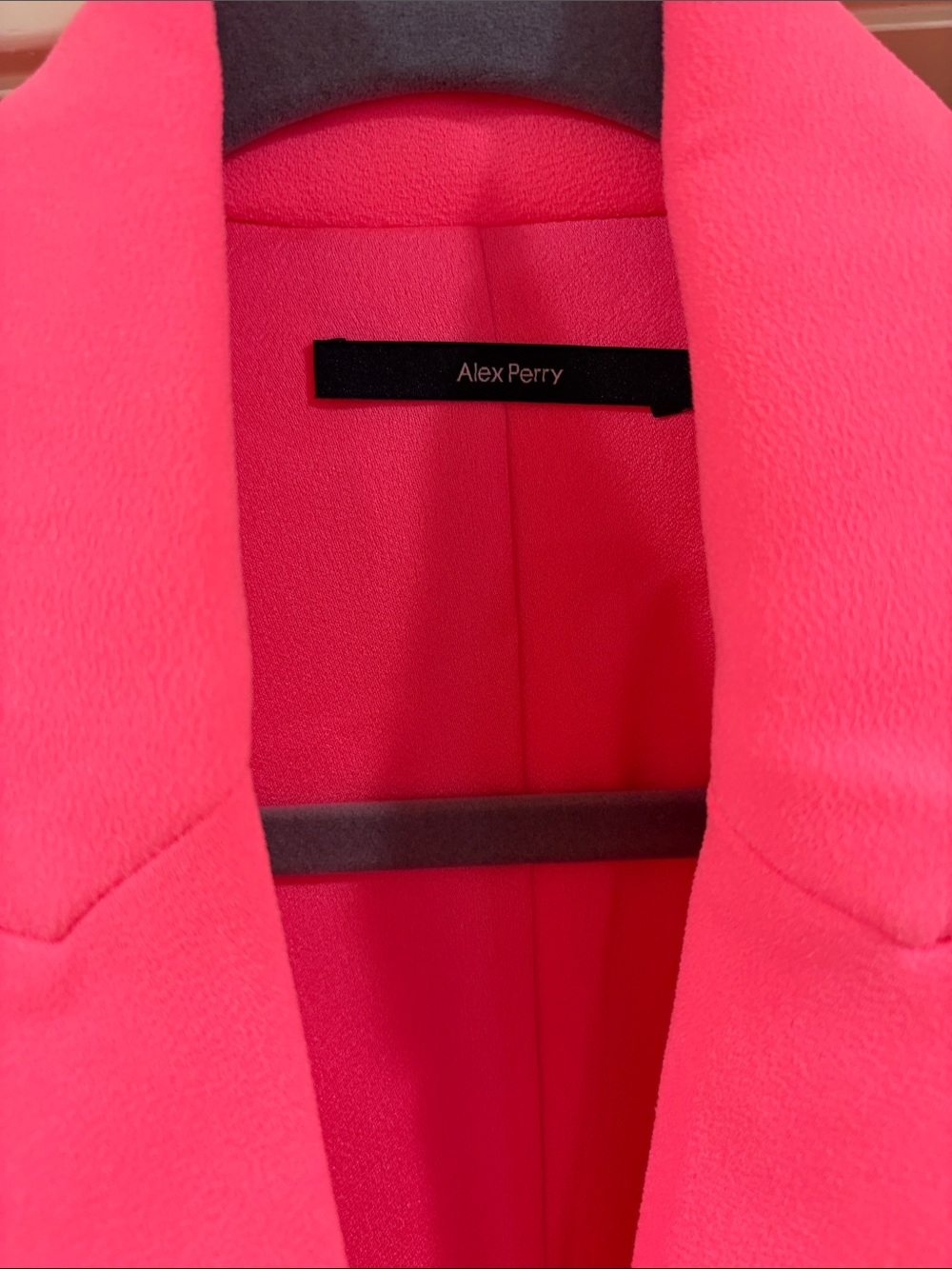 NWOT Alex Perry Vibrant Hot Pink Single-Button Tailored Blazer - Picture 2 of 8